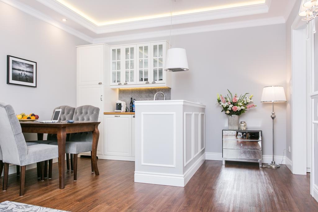 Executive 2-Bedroom Apartment Краков Экстерьер фото
